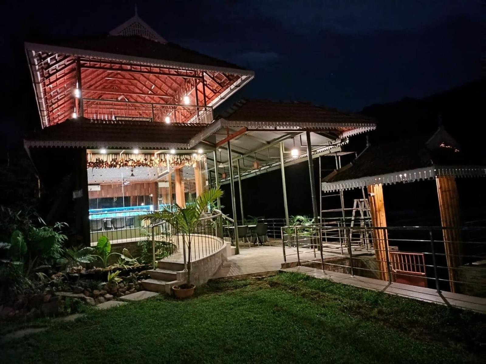 Willow Heights Athirappilly Buitenkant foto