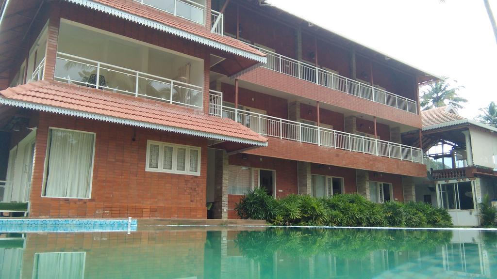 Willow Heights Athirappilly Buitenkant foto