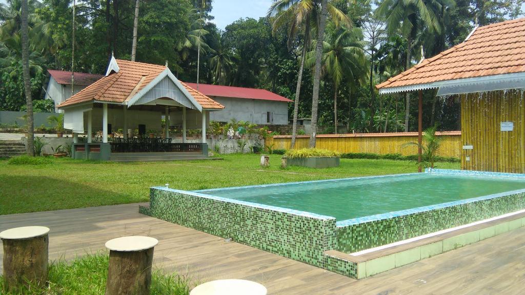 Willow Heights Athirappilly Buitenkant foto