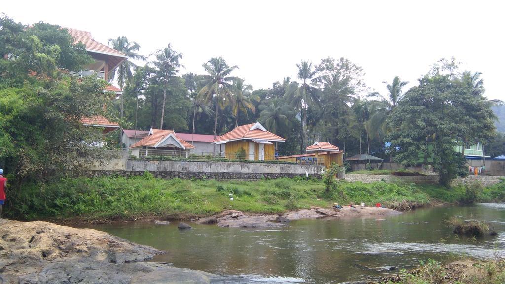 Willow Heights Athirappilly Buitenkant foto