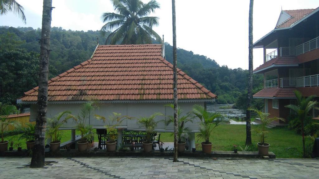 Willow Heights Athirappilly Buitenkant foto
