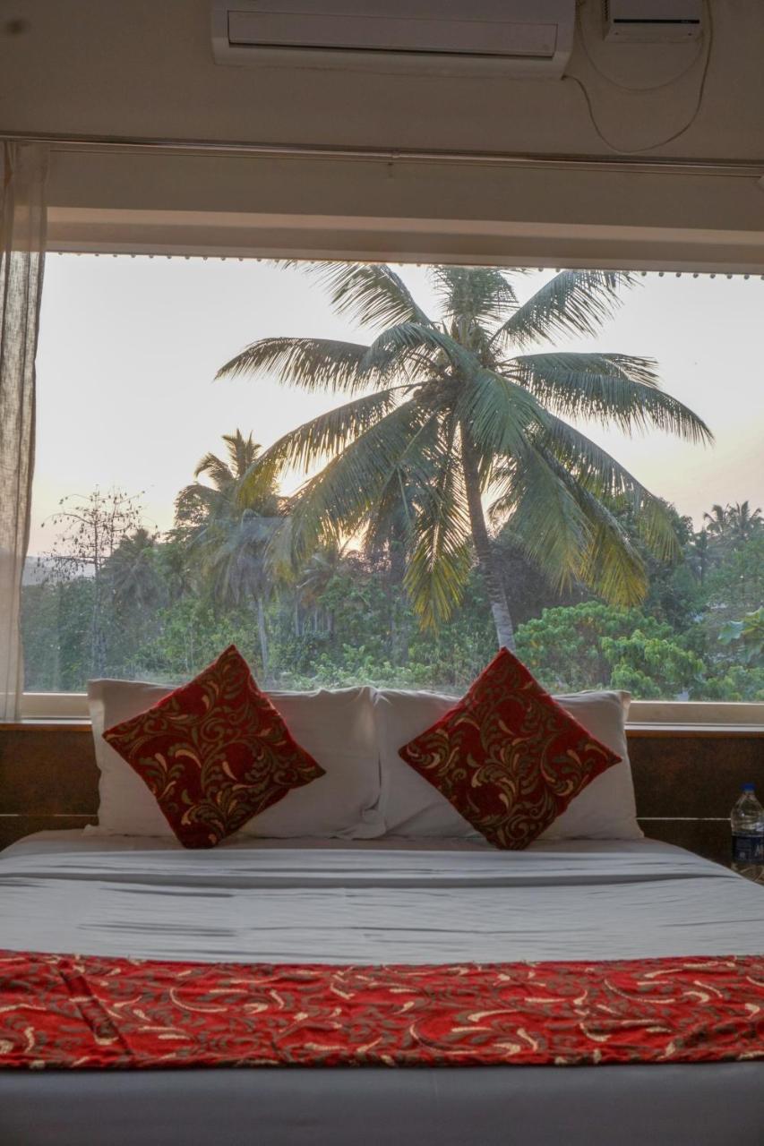 Willow Heights Athirappilly Buitenkant foto