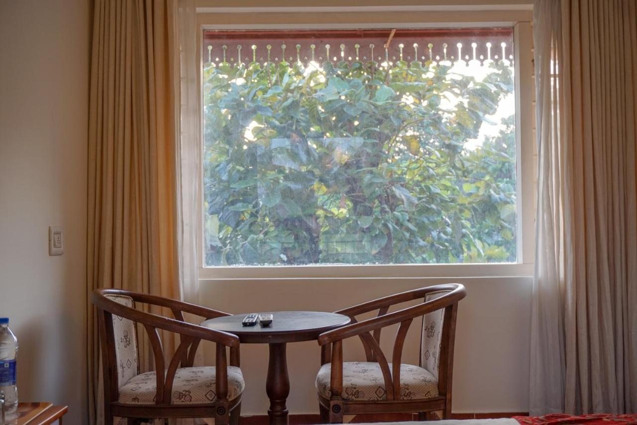 Willow Heights Athirappilly Buitenkant foto