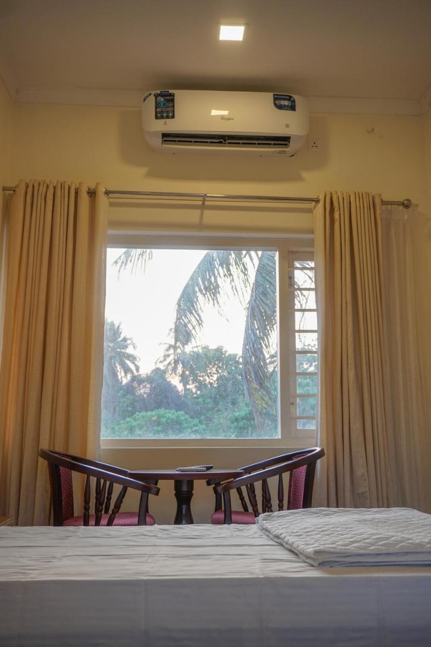 Willow Heights Athirappilly Buitenkant foto