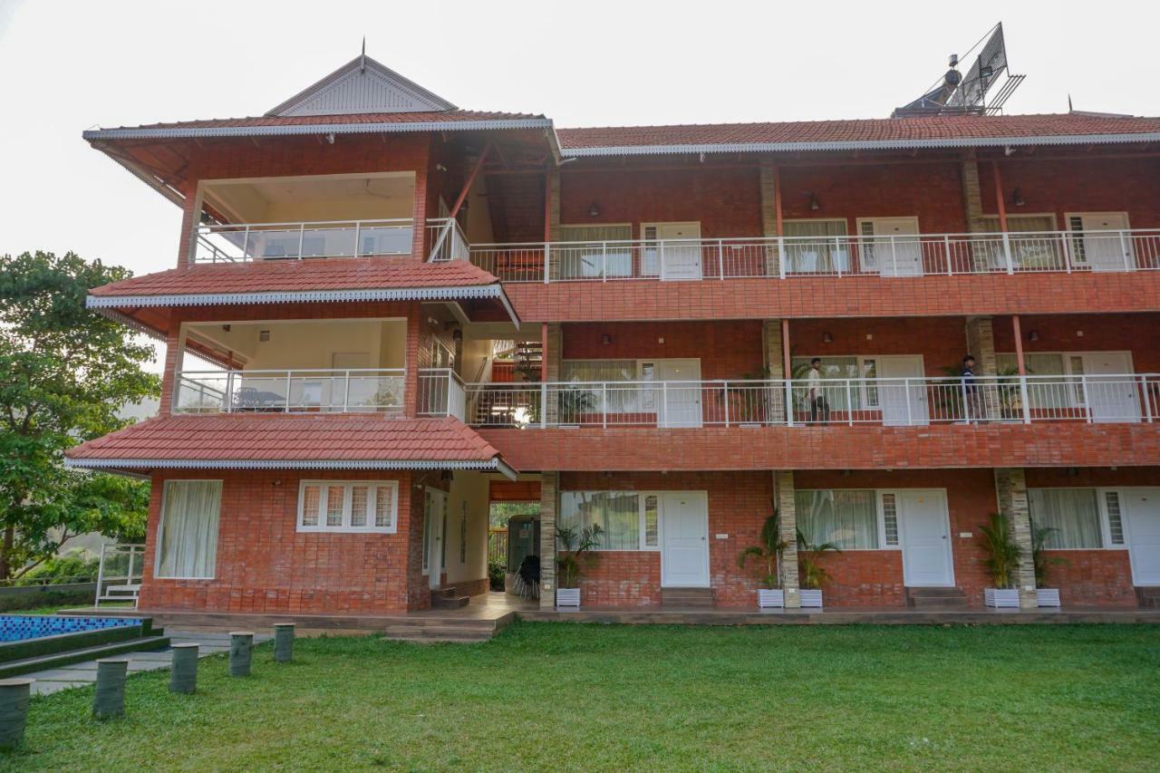 Willow Heights Athirappilly Buitenkant foto